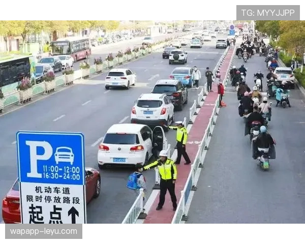 门兴中路渗透现象加剧，城市交通管理面临新挑战